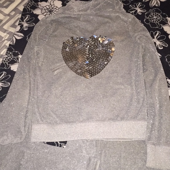 SOLD!! PINK VS Hoodie Lounge Suit🚨🚨🚨SOLD - Picture 3 of 8